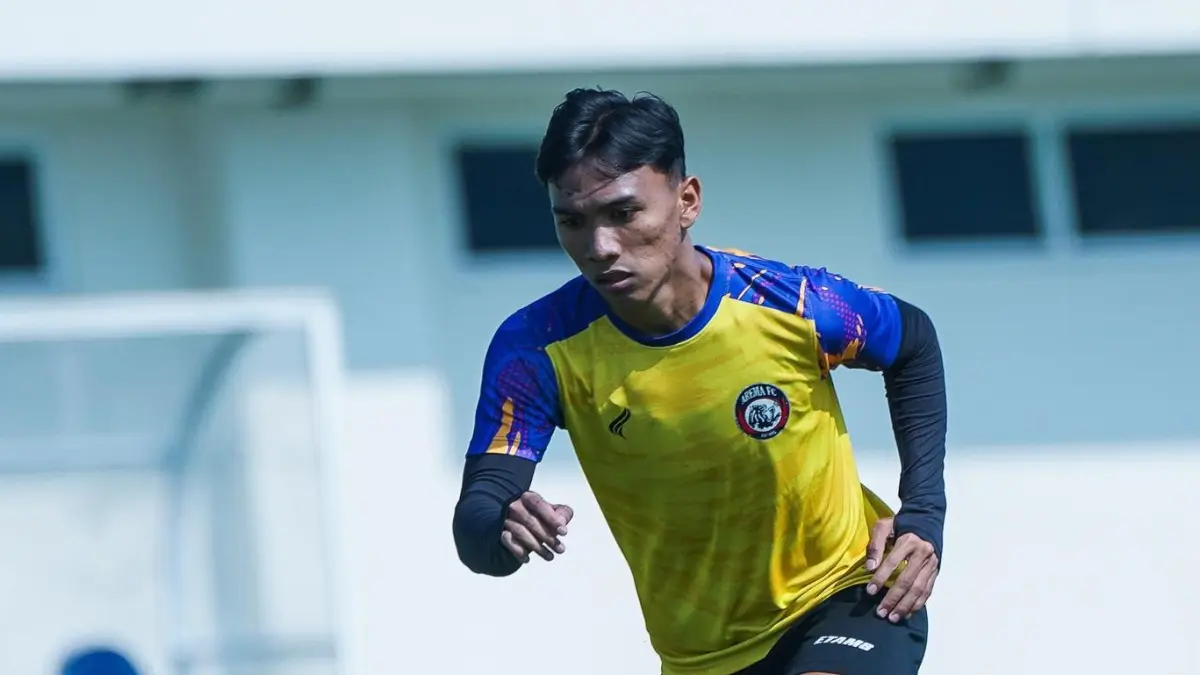 Sesi latihan Arkhan Fikri di Arema FC jelang laga melawan Malut United. (Instagram/aremafcofficial)