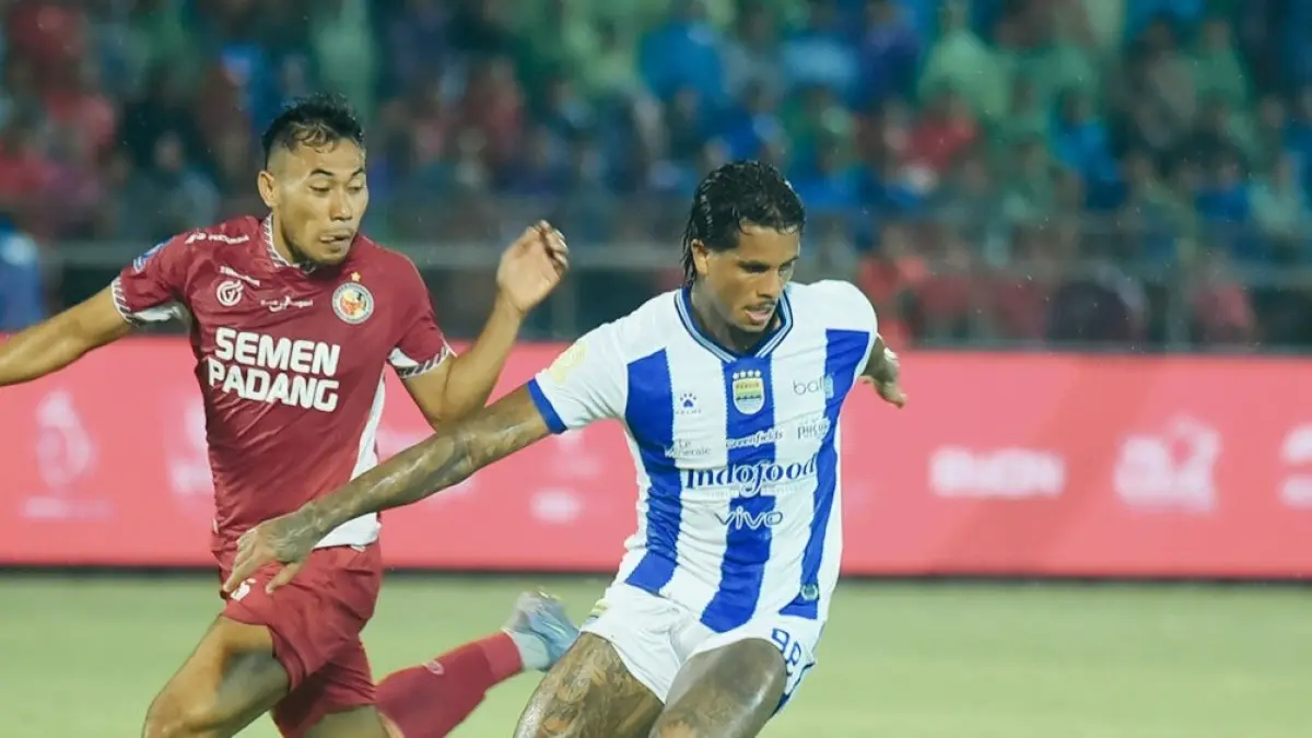 Aksi penyerang Persib Bandung, Ramon. (Instagram/persib)
