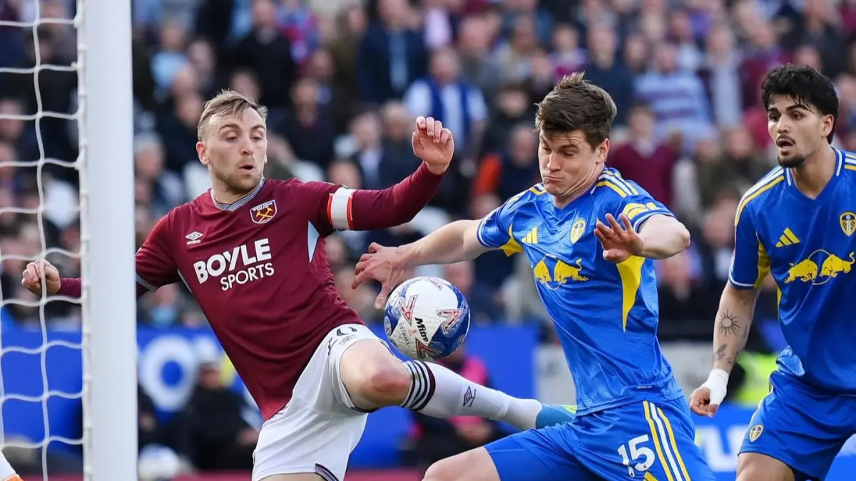 Leeds berhasil melaju ke babak semifinal FA Cup usai kalahkan West Ham lewat drama adu pinalti. (Instagram/leedsunited)