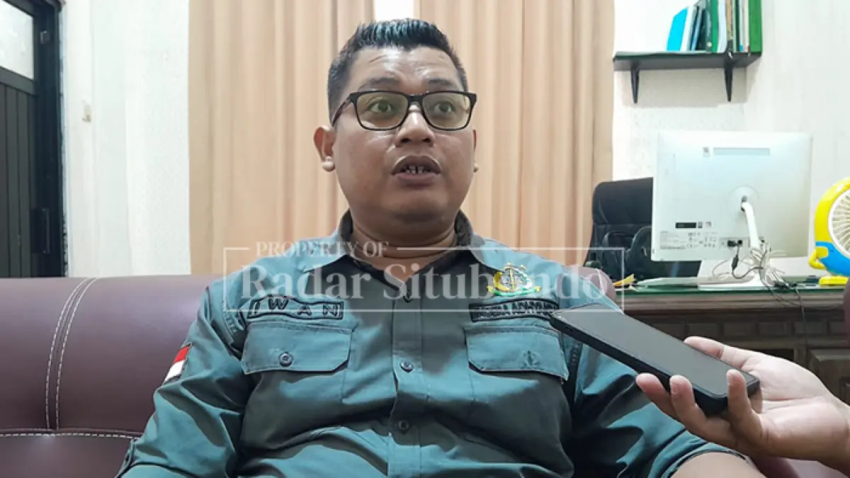Iwan Darmawan, Kepala Seksi Intelejen Kejaksaan Negeri Situbondo. (HUMAIDI/JPRS)
