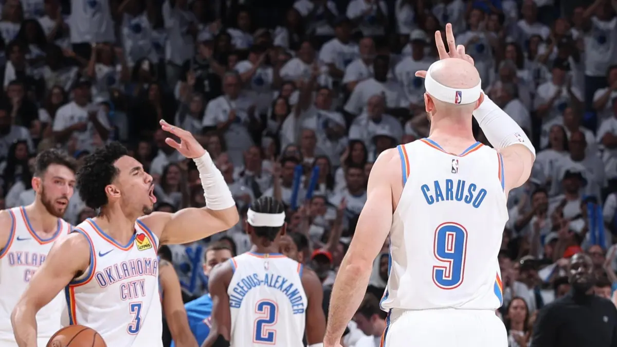 Oklahoma City Thunder usai tundukkan Spurs. (instagram/okcthunder)