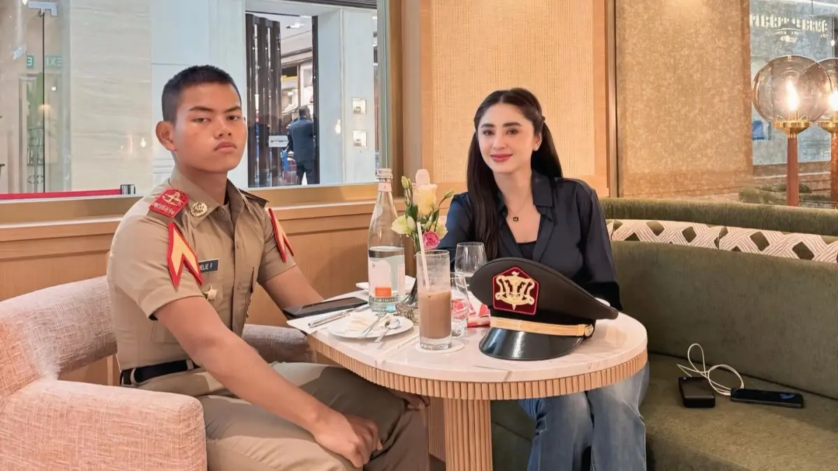 Dwi Perssik bersama sang anak Felice Gabriel. (Instagram/dewiperssik9)