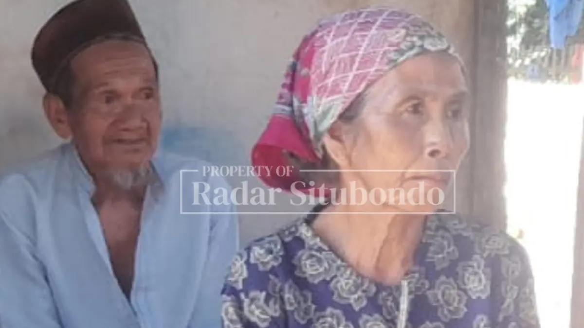 KORBAN: Mbah Eti, 60, warga Desa Semambung, Jatibanteng, tidak menerima bantuan Program Keluarga Harapan (PKH) selama tiga tahun karena diduga diambil oknum pendamping. (Ahmad Rifa