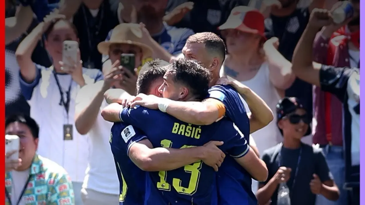 Selebrasi pemmain Bosnia usai mencetak gol ke gawang Qatar di Piala Dunia 2026. (Instagram/fifaworldcup)