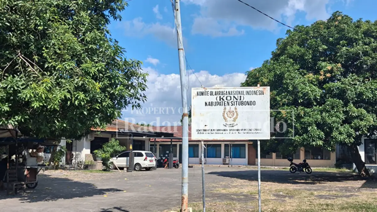 SEPI: Kantor Komite Olahraga Nasional Indonesia (KONI) Situbondo di Kelurahan Patokan, Kecamatan Situbondo, Kamis (9/7). (Ahmad Rifa