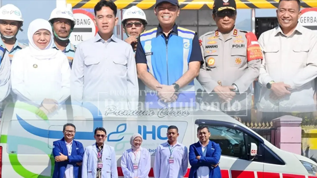 DUKUNG PROGRAM: Dilegasi IHC RS Elizabeth Situbondo, mengabadikan momen bersama Wakil Presiden Republik Indonesia, Gubernur Jawa Timur, belum lama ini. (HUMAIDI/JPRS)
