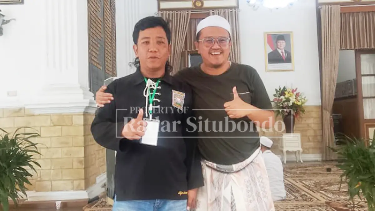 BANTU SUKSESKAN ACARA: Persaudaraan Setia Hati Terate (PSHT) Cabang Situbondo turut berpartisipasi membantu pengamanan dan menyukseskan kegiatan Haul Masyaikh Nusantara yang digelar pada Minggu (19/7). Sedikitnya 1.000 anggota PSHT diterjunkan untuk membantu menjaga ketertiban dan kelancaran acara. (Ahmad Rifa