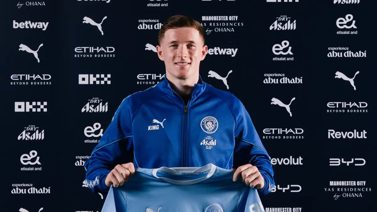 Elliot Anderson resmi berseragam Manchester City. (Instagram/elliotandersonn)