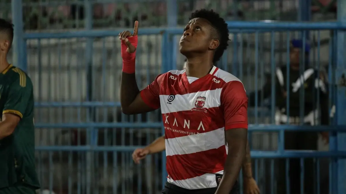 Hugo Gomes saat berseragam Madura United. (Instagram/hugo_goomes)