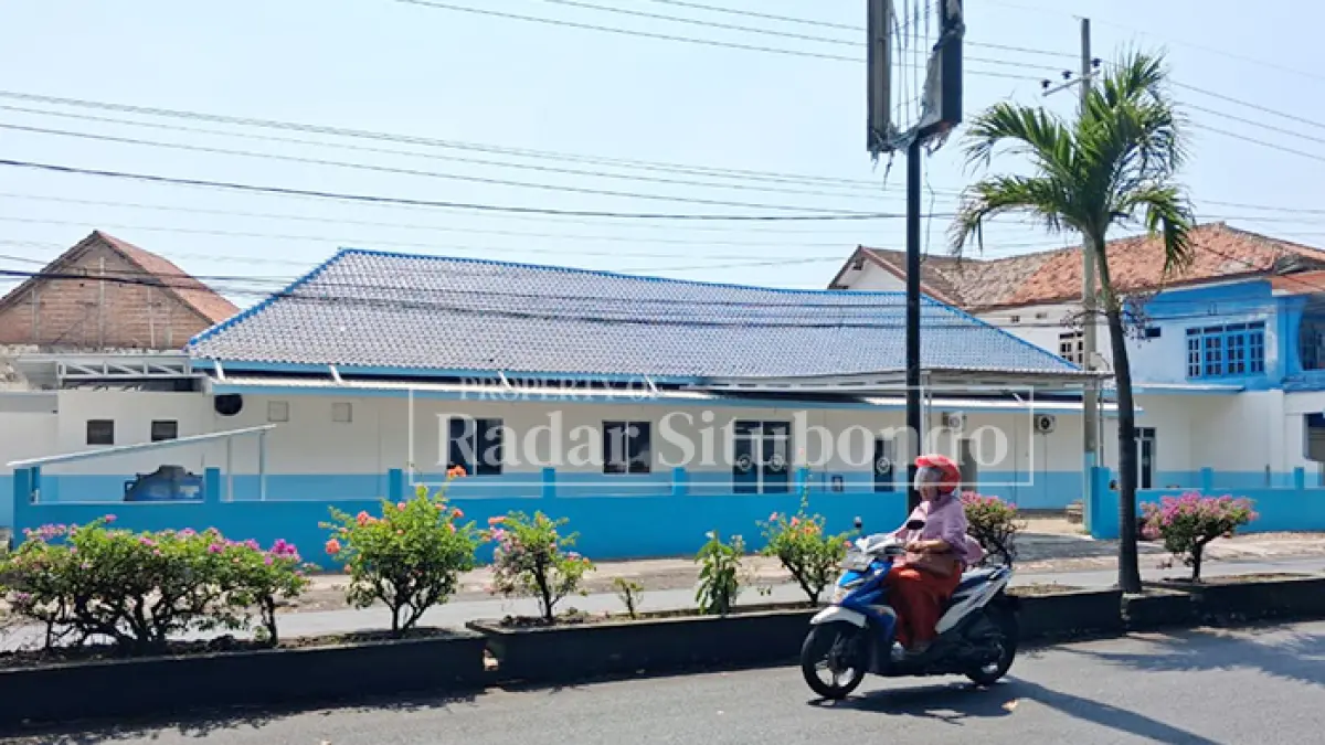 BELUM BEROPERASI: Satuan Pelayanan Pemenuhan Gizi (SPPG) 05 Yayasan Indonesia Subur Makmur di Karang Asem, Kelurahan Patokan, hingga kini belum diketahui kapan akan mulai beroperasi, minggu (2/8). (Ahmad Rifa