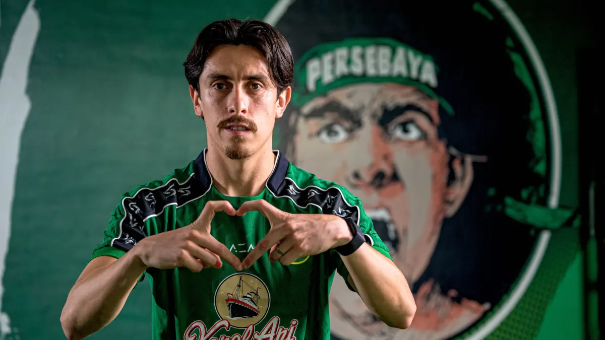 Gelandang Persebaya, Francisco Rivera. (Instagram/cachisrivera)