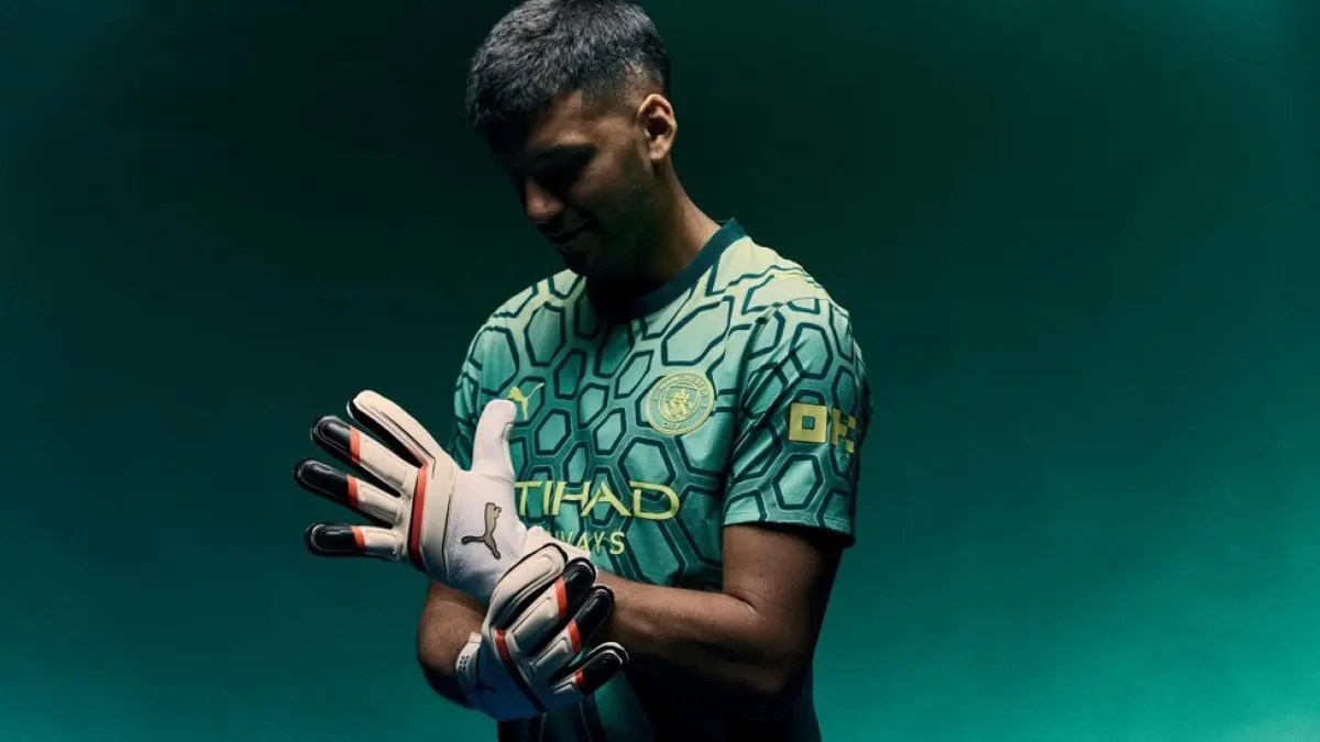BARU: Geronimo Rulli jadi kiper anyar Manchester City (Manchester City)