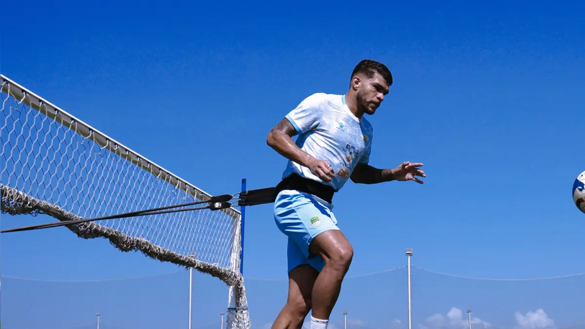 Berguinho jalani latihan bersama Persib usai pulih dari cedera. (Instagram/persib)