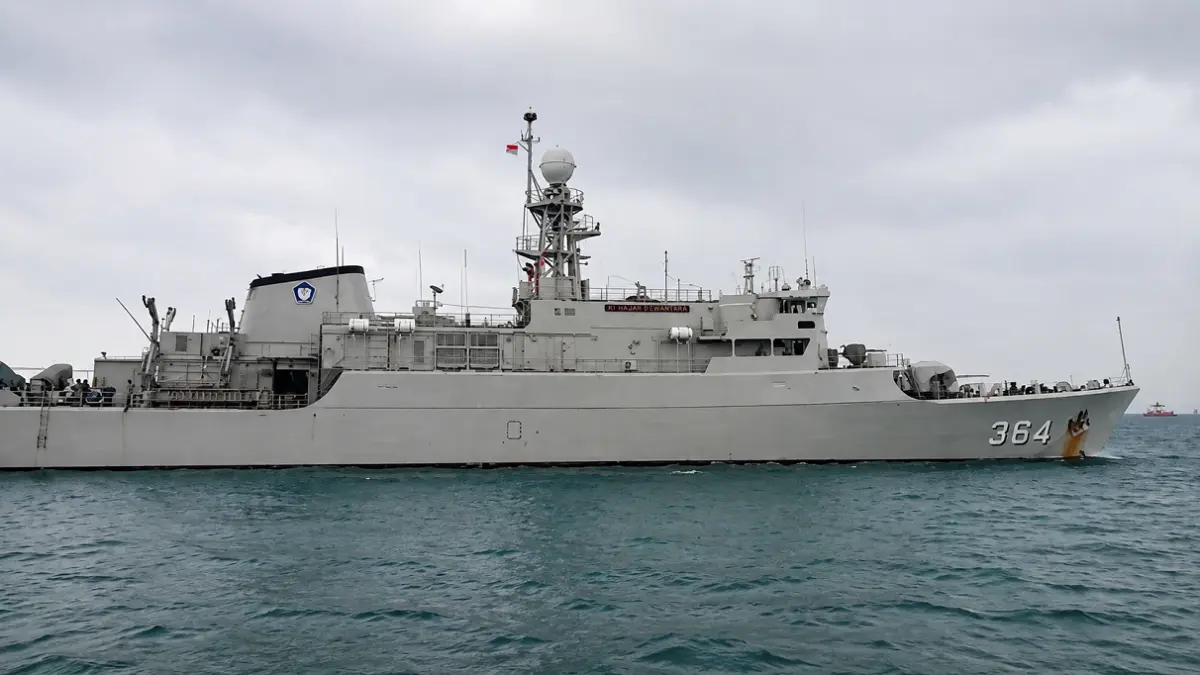 KRI Ki Hajar Dewantara.
