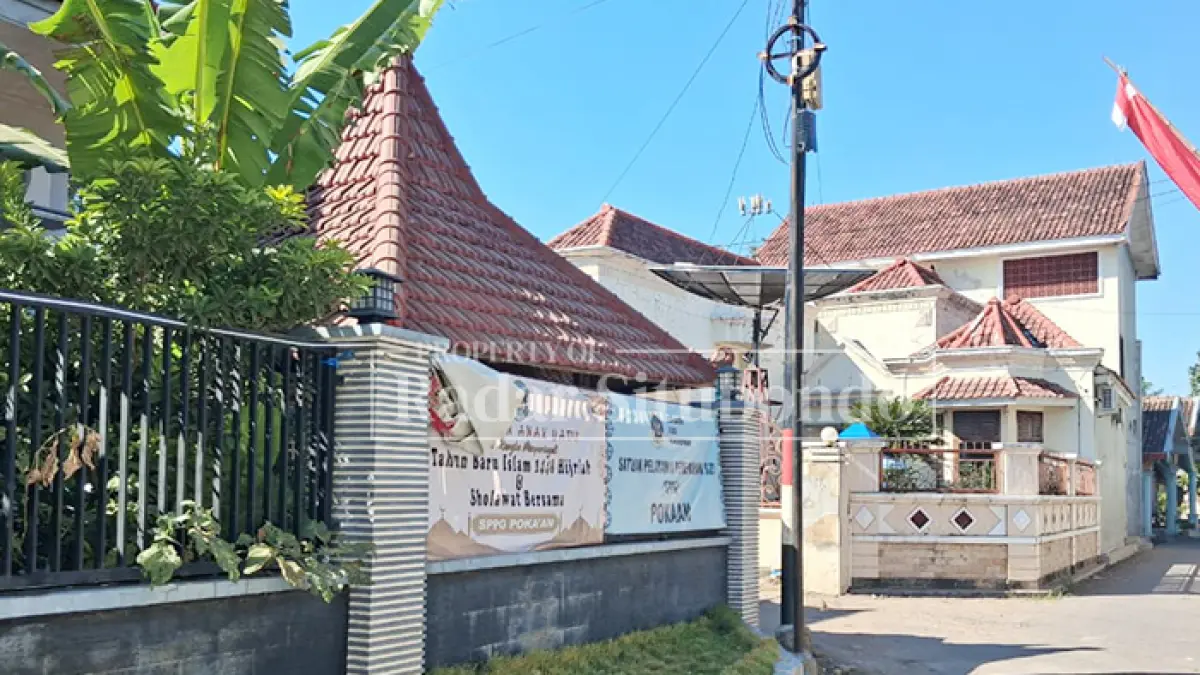 Sejumlah wali murid mengungkapkan alasan penolakan terhadap pengiriman Makan Bergizi Gratis (MBG) dari Satuan Pelayanan Pemenuhan Gizi (SPPG) Pokaan, Kecamatan Kapongan. Keputusan tersebut diduga tidak hanya berdasarkan kesepakatan bersama, tetapi juga dilatarbelakangi trauma atas kejadian keracunan yang pernah dialami siswa di TK Al-Hidayah.