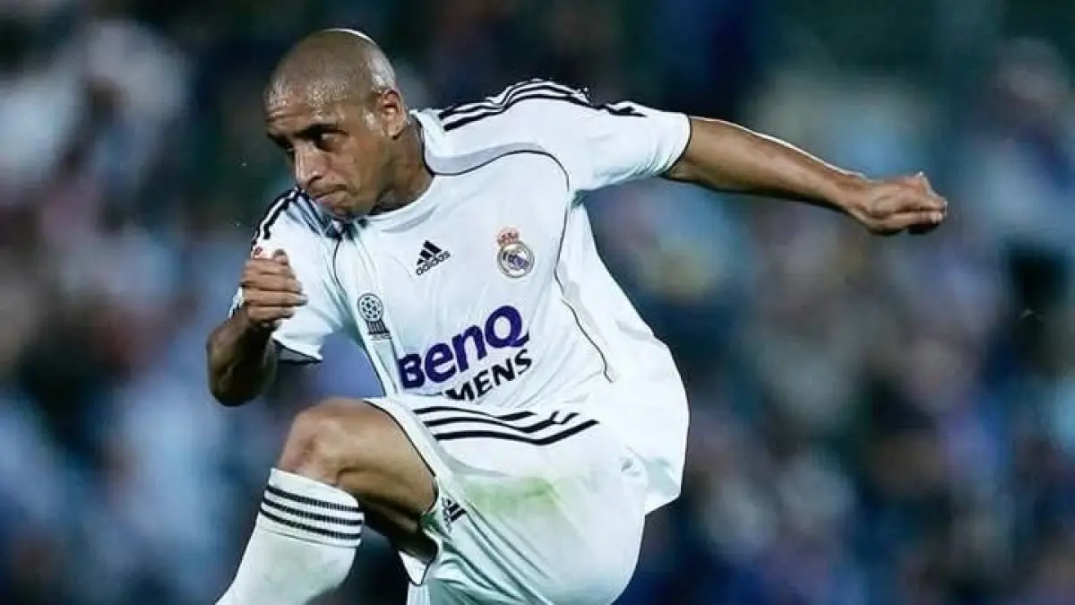 Roberto Carlos sewaktu membela Real Madrid.