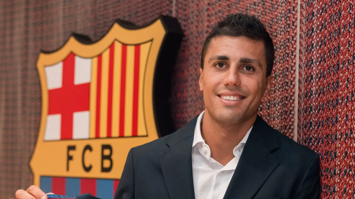 Rodri resmi berseragam Barcelona. (Instagram/fcbarcelona)