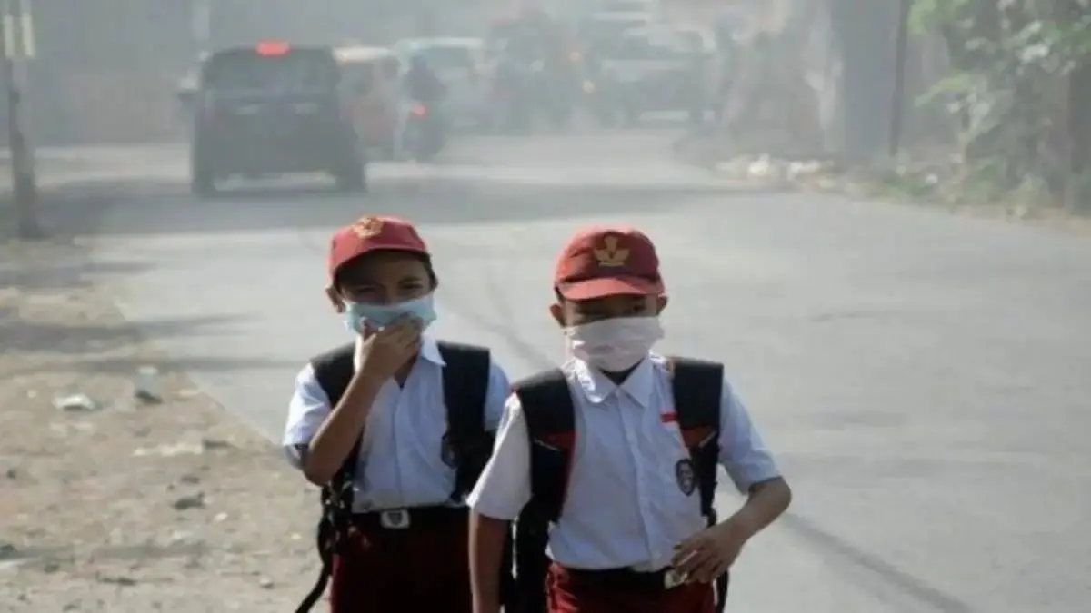 Ilustrasi anak sekolah menggunakan masker. (Pontianakpost)