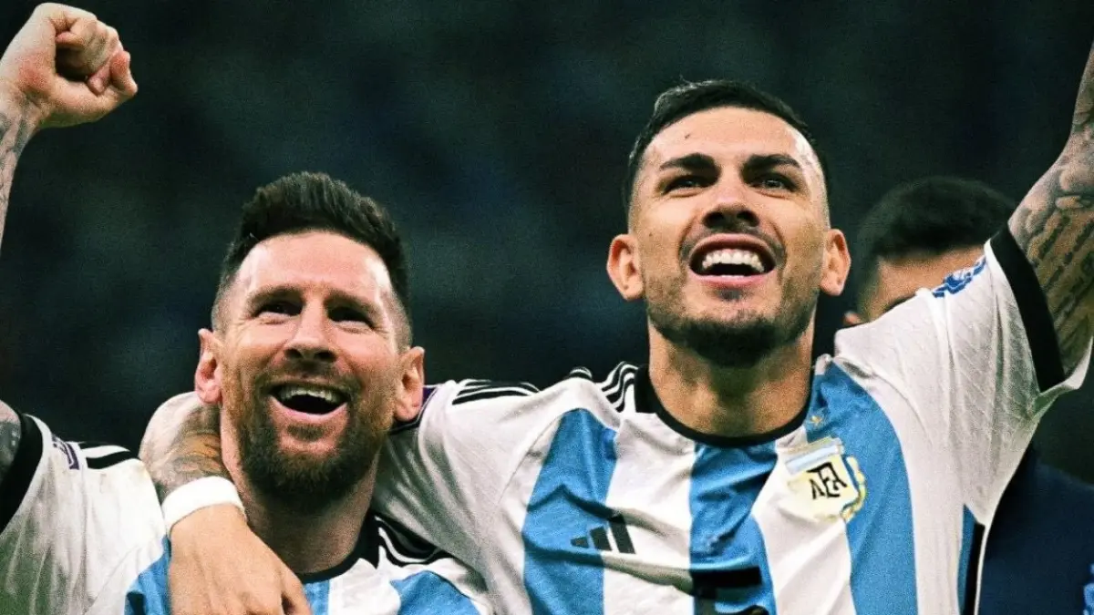 Leandro Paredes dan Lionel Messi. (Instagram/leoparedes20)