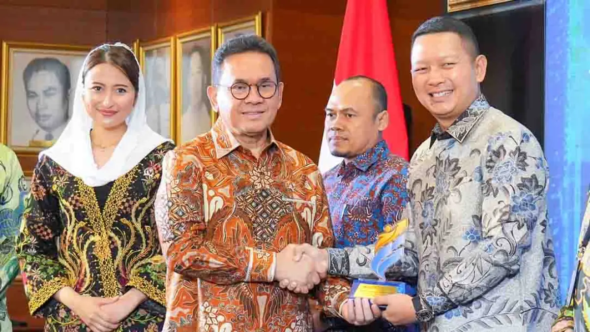 BRI raih Penghargaan Niaga Werdhitama Kemendag atas komitmen mengembangkan UMKM dan mendorong produk menembus pasar global lewat pelatihan ekspor pun.