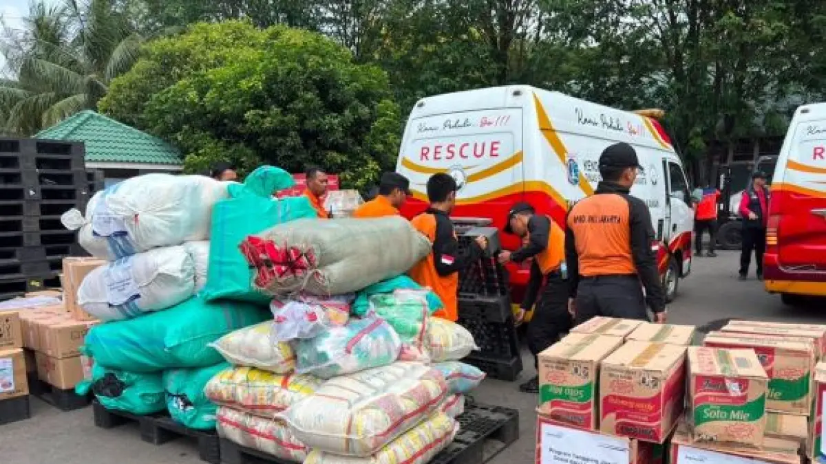 Bantuan logistik untuk korban gempa di Flores. (Istimewa)