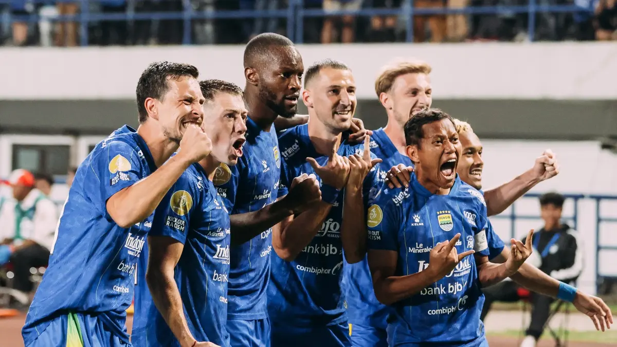 Selebrasi pemain Persib Bandung. (Instagram/persib)