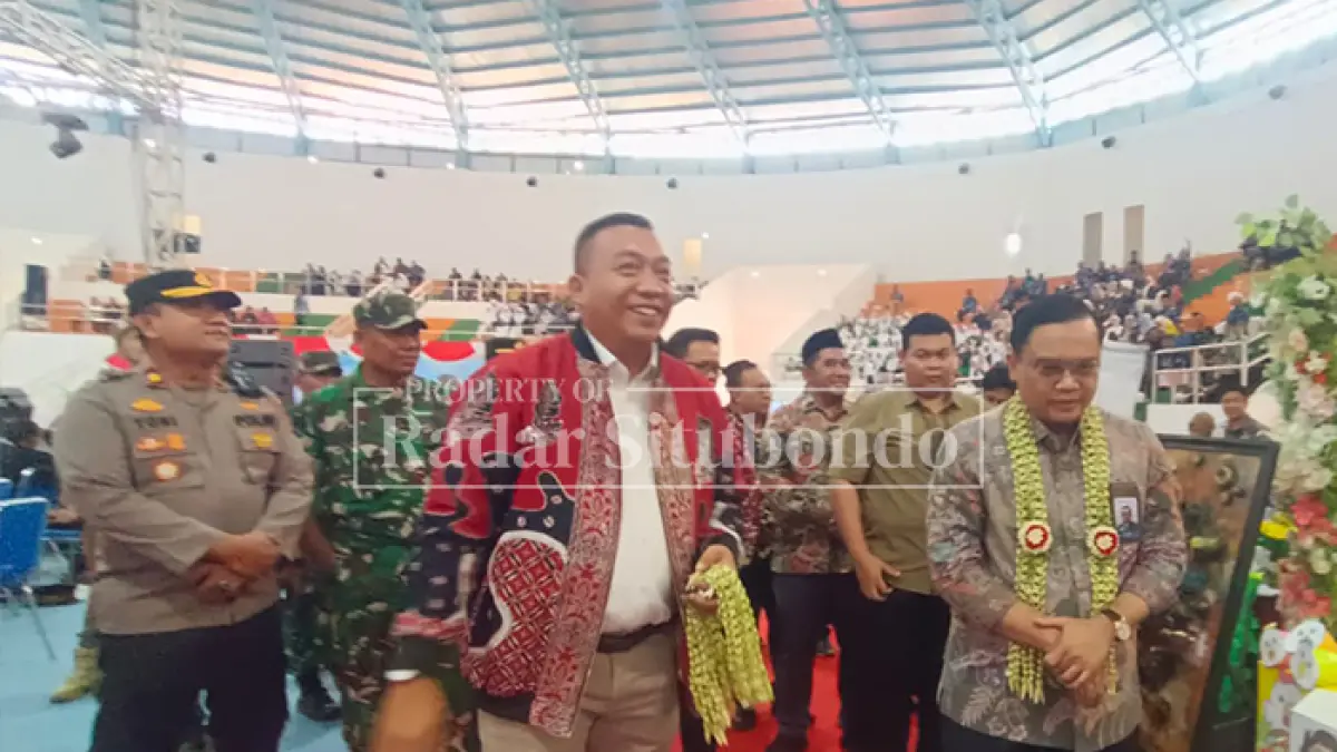 AKRAB: Pemerintah Kabupaten (Pemkab) Situbondo kedatangan tamu istimewa dalam peluncuran program inovasi Gerakan Mandiri Anak Situbondo (Gemas), Sabtu (19/9). Acara yang berlangsung meriah ini dihadiri langsung Dirjen PAUD, Dikdas, dan Pendidikan Nonformal dan Informal (Kemendikdasmen) RI Gogot Suharwoto.