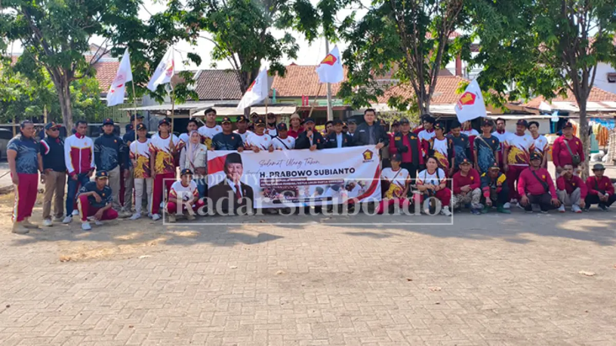 Memperingati hari ulang tahun Presiden Republik Indonesia Prabowo Subianto, pengurus DPC Partai Gerindra Kabupaten Situbondo dan anggota Laskar Gerindra memberikan kado istimewa berupa aksi nyata pelestarian lingkungan. Mereka menggelar kegiatan bersih-bersih pantai dalam Gerakan Indonesia ASRI (Aman, Sehat, Resik, dan Indah), Sabtu (18/10).