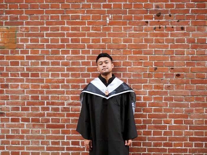 MEMBANGGAKAN: Pandu usai menjalani wisuda S2 di National Cheng Kung University Taiwan