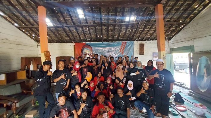 OPTIMISTIS: Relawan Garuda Jombang kompak memenangkan pasangan nomor urut 3 Ganjar-Mahfud.