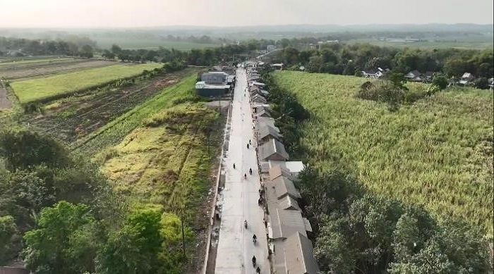 MULUS: Ruas jalan Kabuh-Tapen usai dilakukan perbaikan 2023.