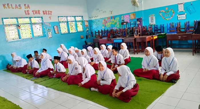 LANCAR: Munaqosah tahfiz juz 30 di SDI Sabilillah Cukir Kecamatan Diwek, Senin (18/12).