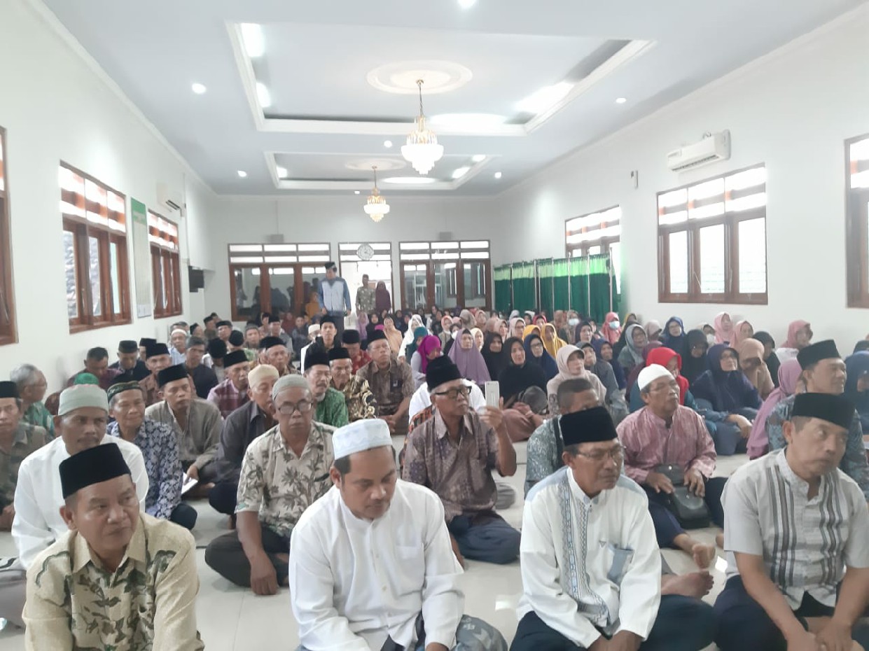 DIKUMPULKAN: CJH 2024 dikumpulkan Kemenag Jombang beberapa waktu lalu untuk mendapat pengarahan.