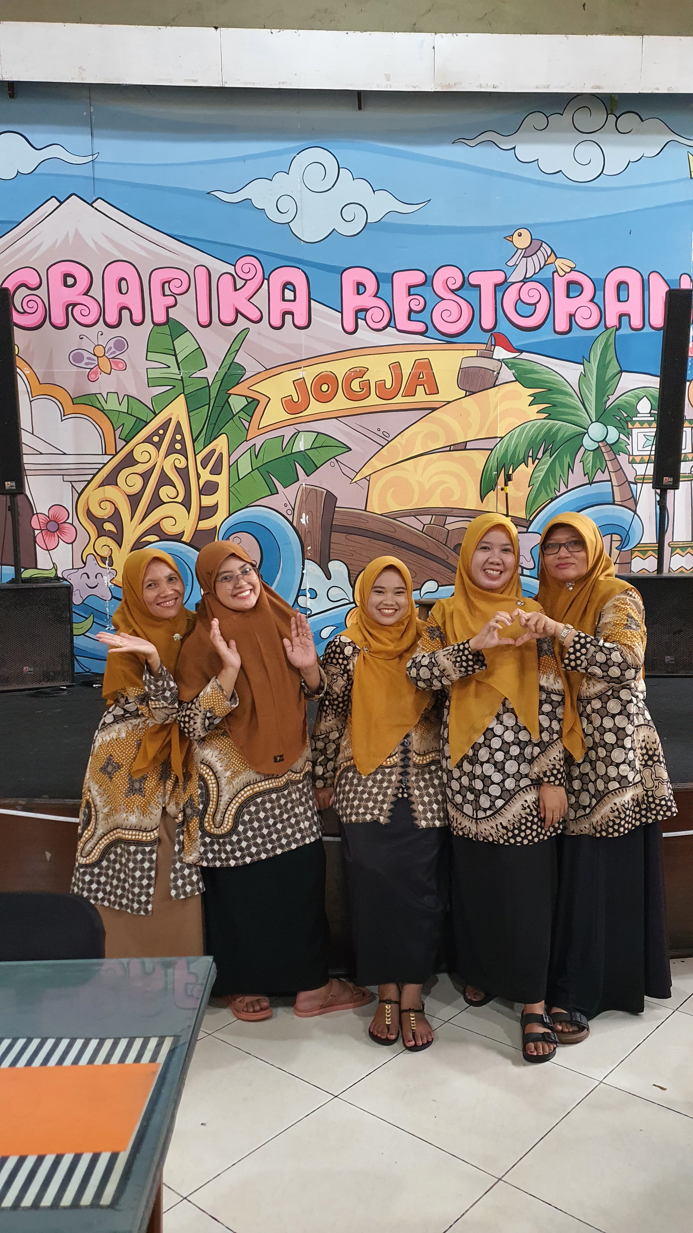 Fitrotul Azizah guru MAN 2 Jombang