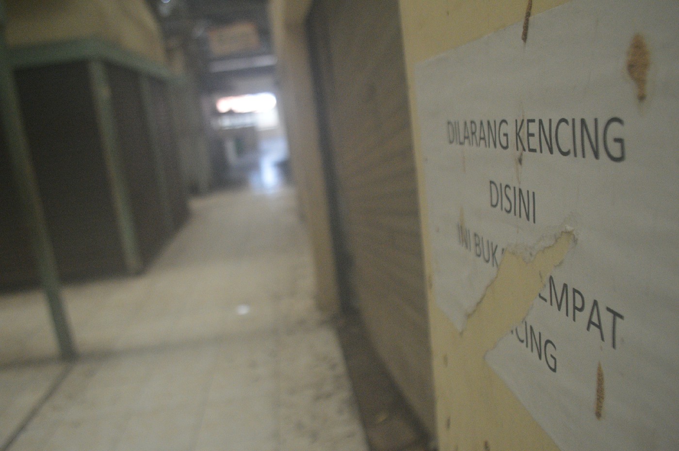SEPI: Kios dan lapak lantai dua PCN Jombang banyak yang tutup dan kumuh, Sabtu (24/2).
