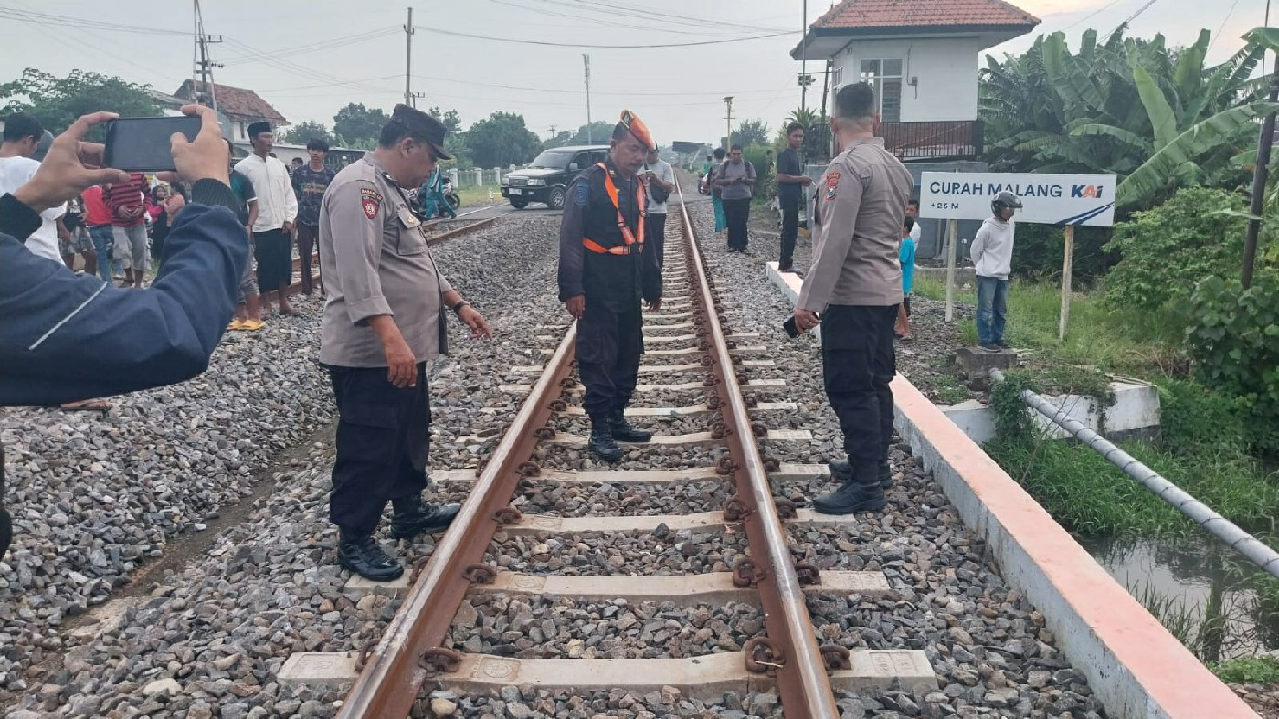 TKP: Lokasi bocah 6 tahun tewas tersambar kereta api di Kecamatan Sumobito, Jombang.