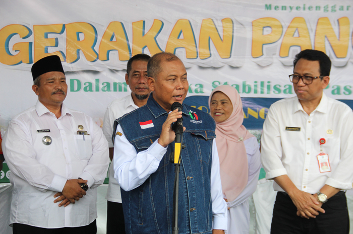 Pj Bupati Jombang Sugiat membuka Bulaga di Desa Blimbing, Kecamatan Gudo, Rabu (28/2).
