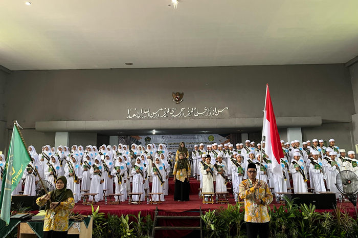 DIWISUDA: 261 Siswa Tartil dan Tahfiz MIN 1 Jombang diwisuda.