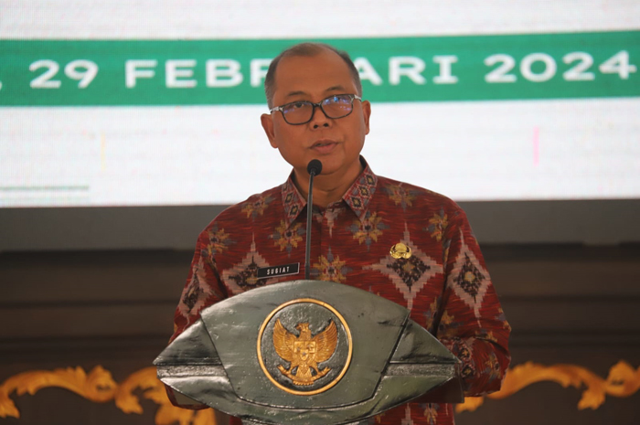 Pj Bupati Jombang Sugiat.
