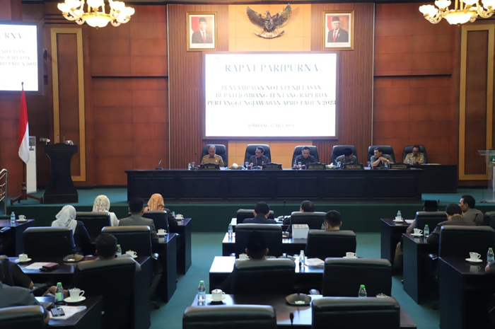 SINERGI: DPRD dan Pemkab Jombang mulai membahas Rancangan Peraturan Daerah (Raperda) tentang Pertanggungjawaban Pelaksanaan APBD 2023.