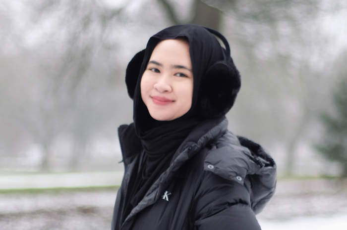 Ashlaha Baladina Zaimuddin warga Jombang yang kini kuliah S2 di University of Leeds, Inggris.