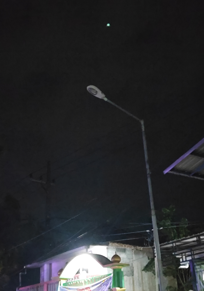 BIKIN GELAP: Kondisi PJU di Jalan Laksda Adisucipto Desa Sambongdukuh, Kecamatan Jombang padam.
