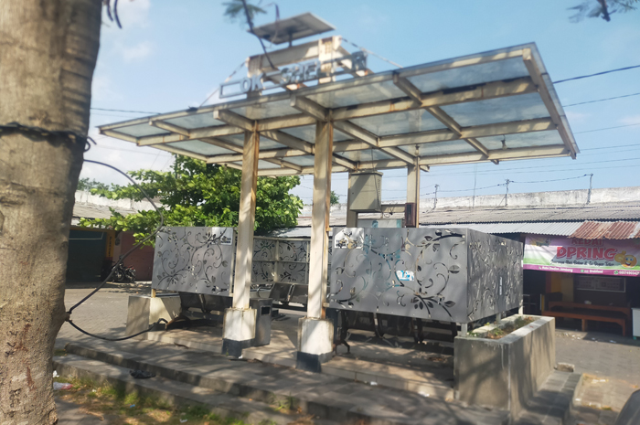 MUSPRO: Fasilitas smoke shelter di RTH Stadion Merdeka Jombang tak terurus dan kumuh.