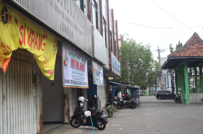 ASET PEMKAB JOMBANG: HGB Ruko Simpang Tiga Mojongapit, Jombang yang habis sejak 2016.