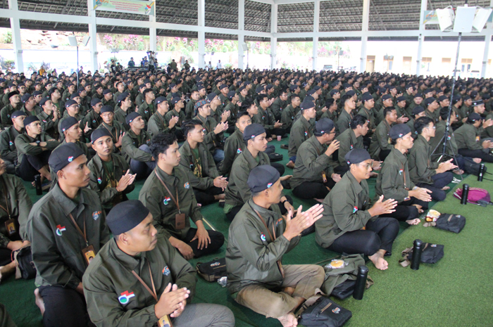 ANTUSIAS: 1.200 peserta Permata CAI (Cinta Alam Indonesia) Wonosalam, Jombang antusias mengikuti arahan panitia.