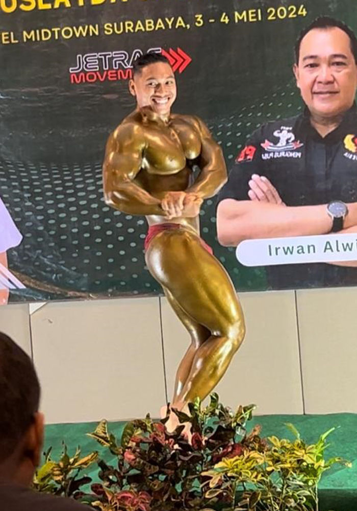 KEKAR: Binaragawan Jombang Adeen Tiro saat seleksi Puslatda di Surabaya kini siap wakili Jatim turun di PON 2024.