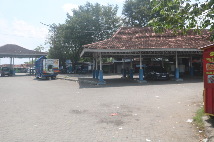 MATI SURI: Kondisi Sub Terminal Ploso, Jombang lebih banyak berfungsi sebagai parkir kendaraan.