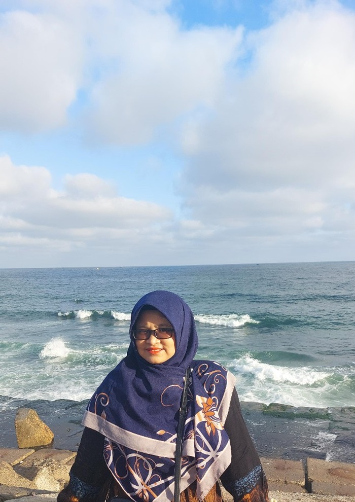 SUKSES: Maramita Elfani, warga Desa Sambongdukuh, Kecamatan/Kabupaten Jombang kini tinggal di Mesir.