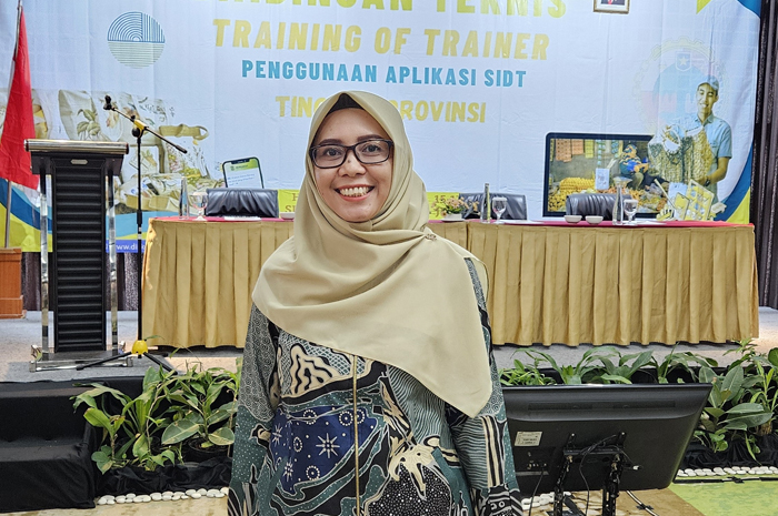 Ana Arisanti SE MSi Kabid Pemberdayaan dan Pengembangan Koperasi Dinas Koperasi dan Usaha bidang pemberdayaan dan pengembangan koperasi Dinas Koperasi dan Usaha Mikro Jombang.