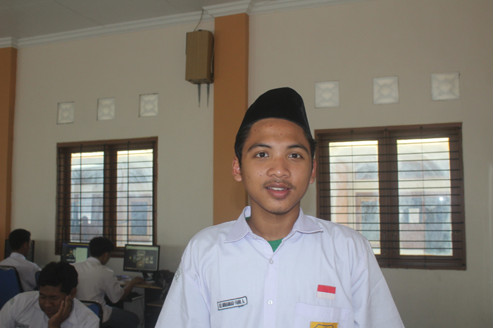 Ulfi Muhammad Fahri Akbar, kelas XI F, MA Salafiyah Syafi